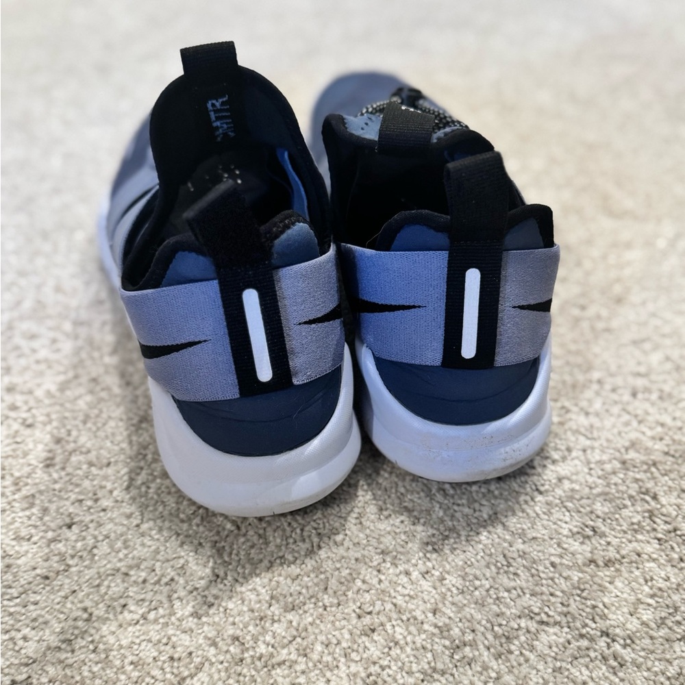 Nike Navy Free RN Commuter - Picture 2 of 3